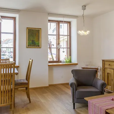Unser Rosa Haus Fuer Sie Rust Extérieur photo