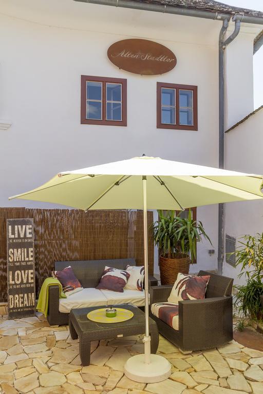 Unser Rosa Haus Fuer Sie Rust
